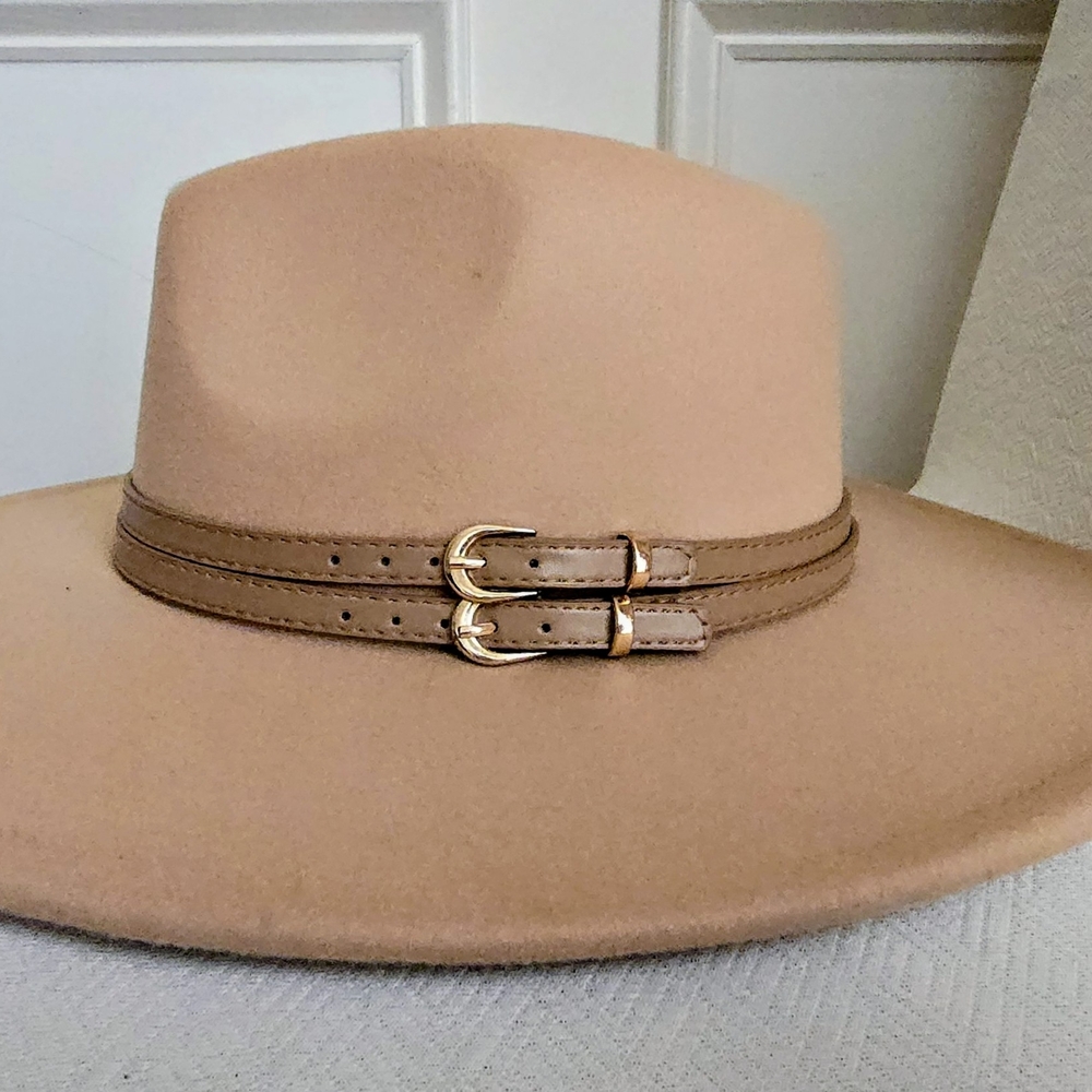 Elegant Tan Women's Hat with Buckle Detail